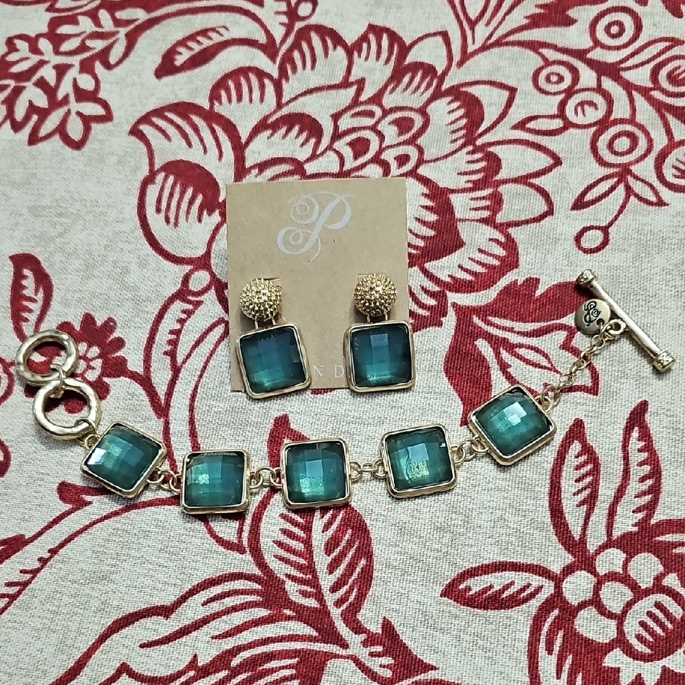 Plunder Gold Bracelet with Blue Accents